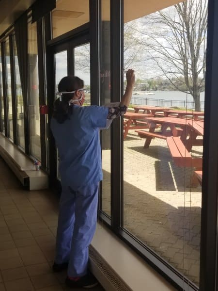 Nurses' names being written on windows at The Connecticut Hospice