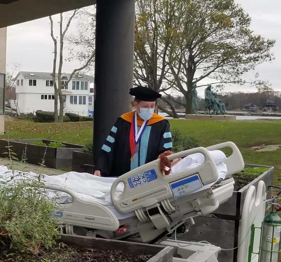 Professor holds graduation ceremony at Connecticut Hospice Facility